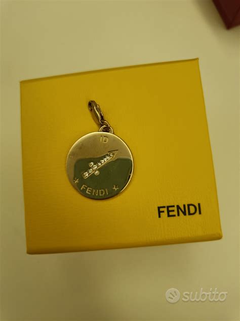 forzieri ciondolo fendi